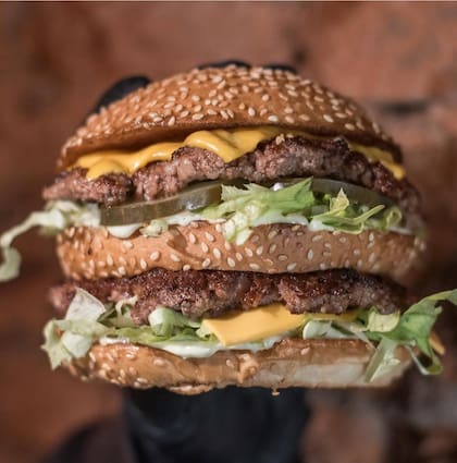 10 hamburguesas en combos a 12.000 pesos