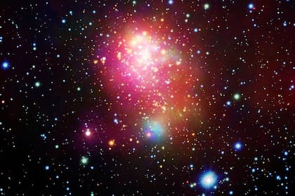 10/06/2024 Cúmulo de estrellas Westerlund 1 POLITICA INVESTIGACIÓN Y TECNOLOGÍA X-RAY: NASA/CXC/INAF/M. GUARCELLO ET AL.