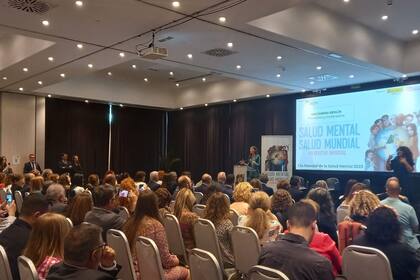 10/10/2023 La reina Letizia inaugura el acto por el #DíaMundialdelaSaludMental: SALUD SALUD MENTAL ESPAÑA