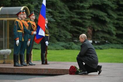 11-05-2020 Vladimir Putin, en el homenaje a los soldados caídos en el acto con motivo del septuagésimo quinto aniversario del fin de la Segunda Guerra Mundial POLITICA EUROPA RUSIA INTERNACIONAL PRESIDENCIA DE RUSIA