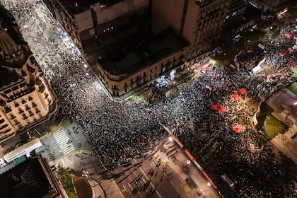 11° Marcha Ni Una Menos en el Congreso. 3J de 2026. Protesta en reclamo, entre otros, por los tres últimos femicidios de Agostina, Dulce y Noelia