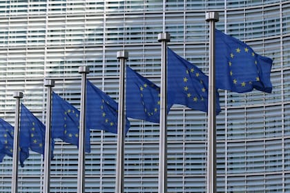 12-05-2021 Banderas de la UE POLITICA ESPAÑA EUROPA CANTABRIA GUILLAUME PERIGOIS/UIMP
