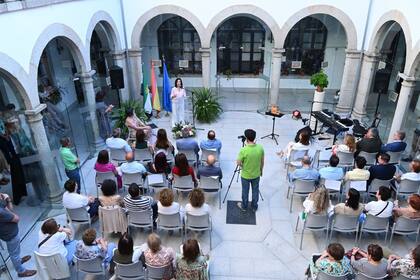 12/06/2024 El costarricense Carlos Manuel Villalobos gana el XXXIV Premio Cuentos Ciudad de Coria de la Diputación de Cáceres . Su obra 'Inferus' ha sido elegida de entre 388 recibidas desde 21 países CULTURA AUTONOMÍAS DIPUTACIÓN DE CÁCERES