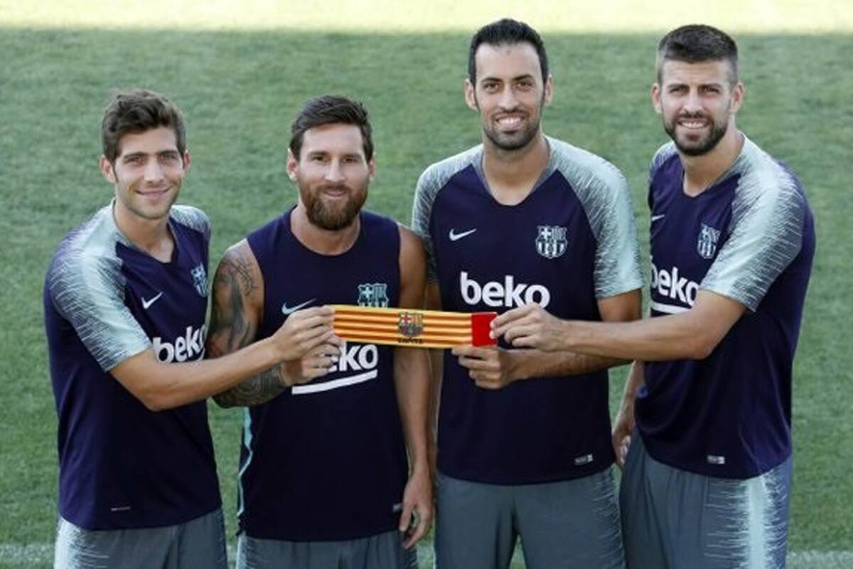 12/09/2020 Fútbol.- Messi, Busquets, Piqué y Sergi Roberto repiten como capitanes del FC Barcelona. Los jugadores Leo Messi, Sergio Busquets, Gerard Piqué y Sergi Roberto, en este orden, serán los cuatro capitanes del FC Barcelona por tercera temporada consecutiva, ha confirmado este sábado el club
