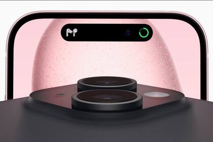 12/09/2023 IPhone 15. Apple ha presentado la nueva familia de smartphones iPhone 15, en la que por primera vez utiliza el conector USB tipo C y que llegan con nuevos servicios por satélite como la asistencia por carretera o la función 'Find My'. POLITICA INVESTIGACIÓN Y TECNOLOGÍA APPLE