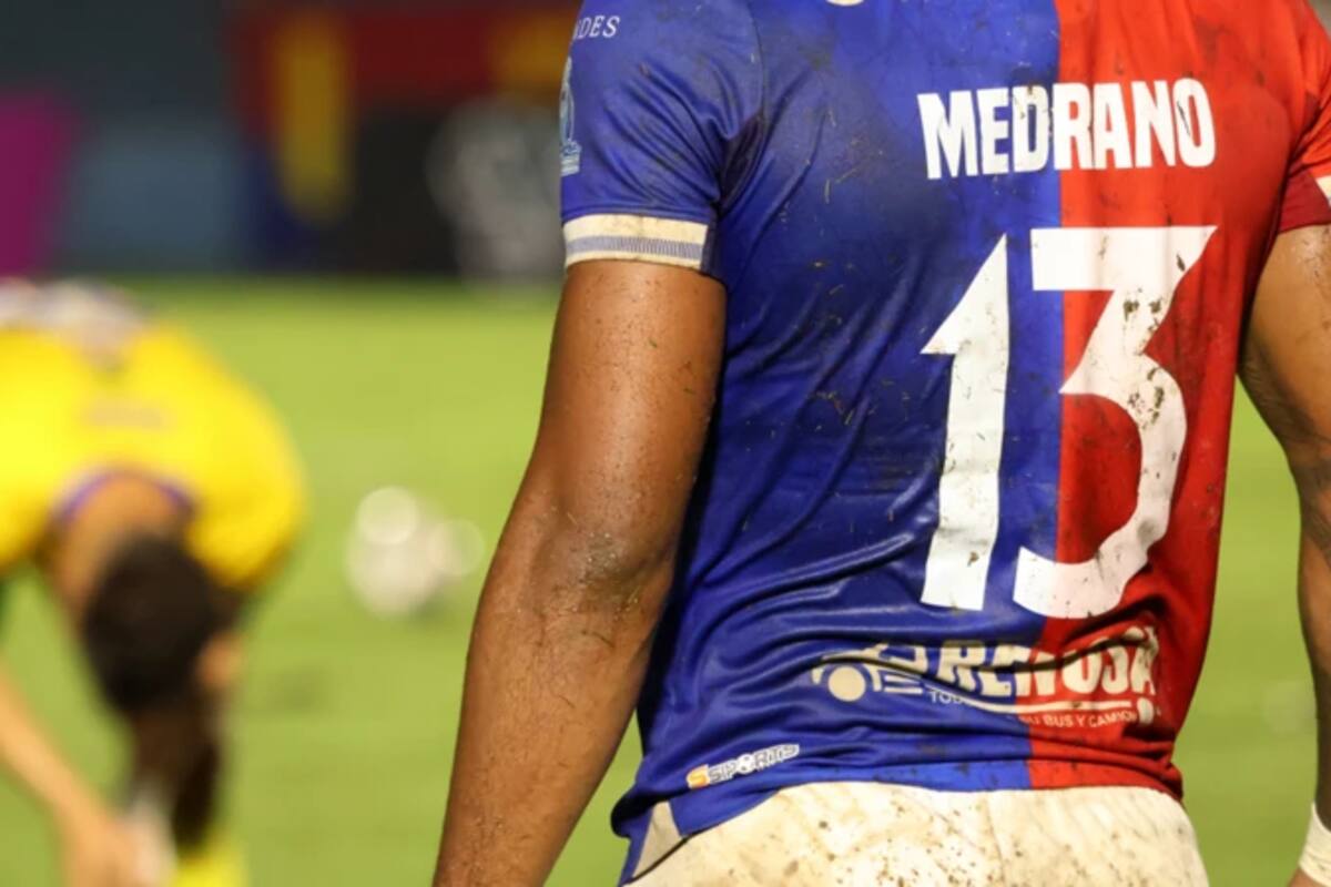 13 y 18: lo que el regreso al fútbol de los "números prohibidos" dice del fin del poder de las maras en El Salvador.
