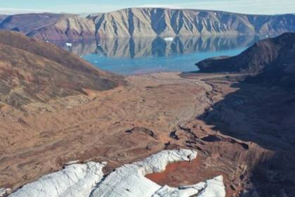 13/02/2024 Por encima de Sydgletscher mirando al fiordo Bowdoin, en Qaanaaq, noroeste de Groenlandia POLITICA INVESTIGACIÓN Y TECNOLOGÍA UNIVERSIDAD DE LEEDS