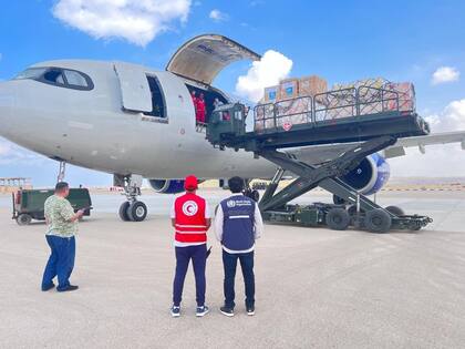 14/10/2023 Avión de la OMS llega a El Arish para atender a la población de Gaza. El director general de la Organización Mundial de la Salud (OMS), Tedros Adhanom Ghebreyesus, ha anunciado la llegada a Egipto de un cargamento médico de la agencia de la ONU para atender las necesidades de la población de la Franja de Gaza.