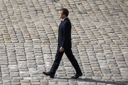 15-10-2021 October 15, 2021, Paris, France, France: French President Emmanuel Macron attends the national memorial service for Hubert Germain, the last surviving Liberation companion, at The Hotel des Invalides, following his death at the age of 101 on October 12. After the national tribute to Hubert Germain, Emmanuel Macron will also preside over the burial ceremony of the former Gaullist deputy and minister under Georges Pompidou on November 11, at the Arc de Triomphe and Mont Valerien, The Elysee Palace announced. Only 1038 people, including six women, have received the title of Companion of the Liberation. Mont Valerien was the main place of execution for resistance fighters during the Second World War. POLITICA Europa Press/Contacto/Alexis Sciard
