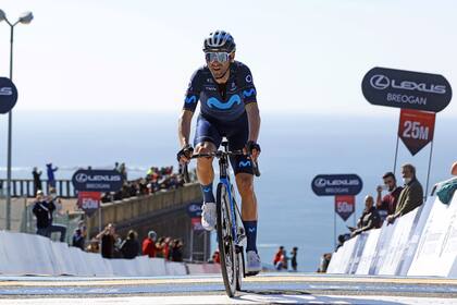 15/02/2022 Alejandro Valverde lamenta su segundo puesto en la segunda etapa de O Gran Camiño con final en el Mirador de Ézaro. ESPAÑA EUROPA GALICIA DEPORTES SPRINT CYCLING AGENCY/MOVISTAR