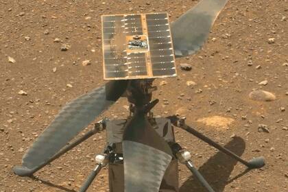16-03-2022 Las aspas de fibra de carbono de Ingenuity se pueden ver en esta imagen tomada por el instrumento Mastcam-Z a bordo del rover Perseverance. POLITICA INVESTIGACIÓN Y TECNOLOGÍA NASA/JPL-CALTECH/ASU