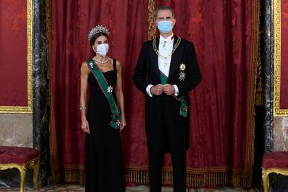 16-11-2021 King Felipe VI of Spain, Queen Letizia of Spain attends a Gala Diner at Royal Palace on November 16, 2021 in Madrid, Spain POLITICA EUROPA ESPAÑA SOCIEDAD POOL