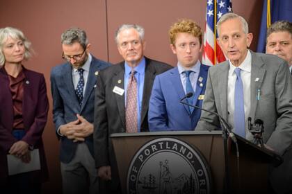 17 alcaldes firmaron una declaración contra el envío de efectivos federales a Portland