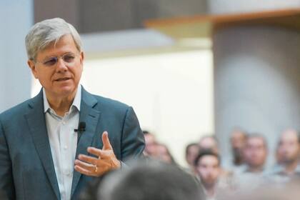 17/10/2023 Fernando González Olivieri, presidente de la Asociación Mundial del Cemento y director general de Cemex. El director general de Cemex, Fernando González Olivieri, ha sido elegido nuevo presidente de la Asociación Mundial del Cemento y el Concreto (GCCA, por sus siglas en inglés), organización que representa el 80% de la capacidad mundial de producción de cemento fuera de China. ECONOMIA CENTROAMÉRICA MÉXICO CEMEX