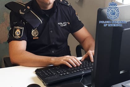 17/11/2023 Agente de la Policía Nacional en imagen de archivo. SOCIEDAD POLICÍA NACIONAL