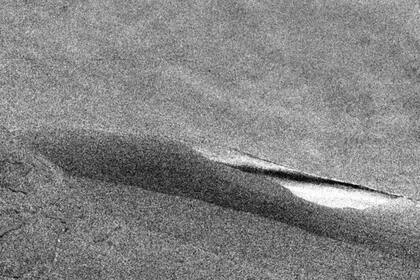 18-02-2022 Fotograma de la secuencia de nubes en movimiento en el cielo de Marte romada por el rover Curiosity.  El rover Curiosity de la NASA ha capturado nubes a la deriva a través del cielo marciano en una película de 8 fotogramas realizada con imágenes de una cámara de navegación el 15 de diciembre de 2021.  POLITICA INVESTIGACIÓN Y TECNOLOGÍA NASA