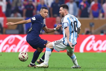 Lionel Messi y Kylian Mbappé disputaron la final del Mundial Qatar 2022 y se complementan perfecto en PSG