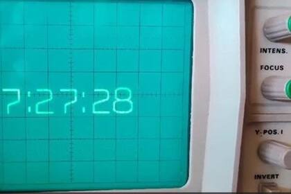 19/07/2024 Monitor CRT de un osciloscopio, donde visualizaban el videojuego Ping-Pong. POLITICA UNIVERSIDAD POLITÉCNICA MADRID