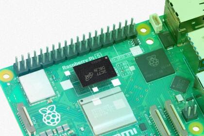 19/08/2024 Recurso de Raspberry Pi 5 con 2GB de RAM. Raspberry Pi 5 está disponible en una nueva variante con 2GB de memoria RAM que no solo amplia la familia de miniordenadores sino que también reduce el precio de partida en línea con la misión de llevar la informática a "la audiencia más grande posible". POLITICA INVESTIGACIÓN Y TECNOLOGÍA RASPBERRY