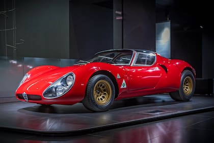 Alfa Romeo 33 coupé Stradale, creación de Franco Scaglione