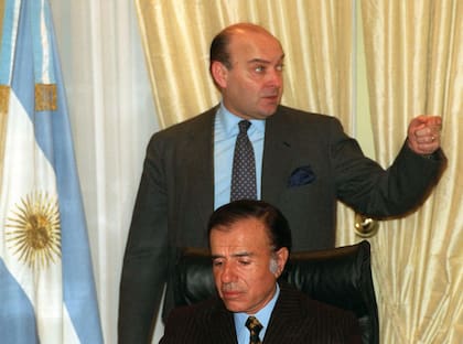 Carlos Menem y su ministro de Economía, Domingo Cavallo, impulsaron un blanqueo en 1992