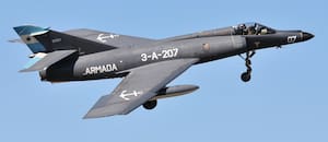 Del hundimiento del Sheffield al ataque al Invencible, los hitos de los Super Etendard en Malvinas