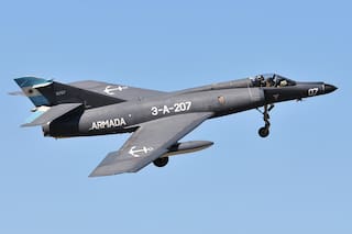 Del hundimiento del Sheffield al ataque al Invencible, los hitos de los Super Etendard en Malvinas