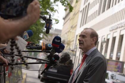20-06-2021 (210621) -- VIENNA, June 21, 2021 (Xinhua) -- Enrique Mora, deputy secretary-general and political director of the European External Action Service, speaks to reporters after a meeting of the Joint Commission on the Joint Comprehensive Plan of Action (JCPOA) in Vienna, Austria, on June 20, 2021. Talks to revive the 2015 Iran nuclear agreement, formally known as the JCPOA, are "closer to a deal," said Enrique Mora on Sunday after the latest meeting that wrapped up the previous six rounds of negotiations. POLITICA Europa Press/Contacto/Guo Chen