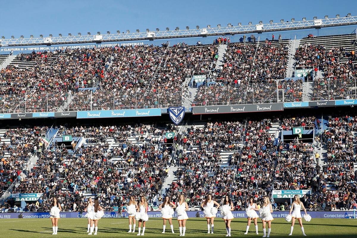 20.000 personas colmaron las tribunas del Amalfitani