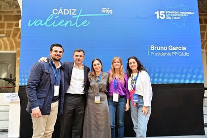 20/01/2024 Nuevas Generaciones de Cádiz ha elegido a Samara Ortiz como nueva presidenta de la formación juvenil del Partido Popular en la provincia en el XV Congreso Provincial de NNGG celebrado en la Casa de Iberoamérica bajo el lema 'Cádiz Valiente'.. Nuevas Generaciones de Cádiz ha elegido este sábado a Samara Ortiz como nueva presidenta de la formación juvenil del Partido Popular en la provincia en el XV Congreso Provincial de NNGG celebrado en la Casa de Iberoamérica bajo el lema 'Cádiz Valiente'. POLITICA PP CÁDIZ