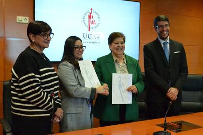 20/02/2024 Un momento de la frima del convenio. POLITICA CASTILLA Y LEÓN ESPAÑA EUROPA ÁVILA UCAV