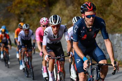 Hindley y Geoghegan Hart protagonizan un hecho histórico para las tres grandes vueltas del ciclismo mundial: por primera vez, dos corredores encaran la última etapa empatados en tiempo en el liderazgo general.