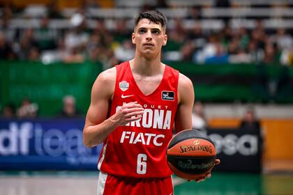 21/04/2024 El jugador del Bàsquet Girona Juani Marcos en un partido de la Liga Endesa 2023/24. El base argentino con nacionalidad italiana Juan Ignacio 'Juani' Marcos seguirá en el Bàsquet Girona la siguiente temporada al firmar como agente libre y tras ser uno de los mejores jugadores de los de Fotis Katsikaris en la campaña anterior, cuando jugó cedido por parte del Barça. DEPORTES DESDE ESPAÑA ACB PHOTO / D. GRAU