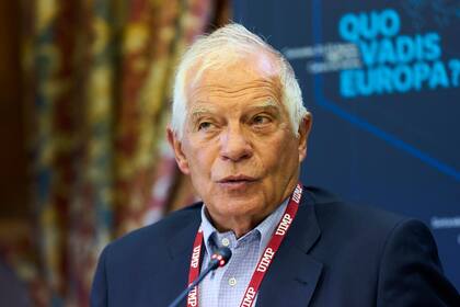 21/08/2023 El Alto Representante de la UE para Asuntos Exteriores y Política de Seguridad y vicepresidente de la Comisión Europea, Josep Borrell, interviene durante un encuentro con medios de comunicación en la Universidad Menéndez Pelayo de Santander, a 21 de agosto de 2023, en Santander, Cantabria (España). Durante su visita a la UIMP, Borrell participa en el curso que dirige '¿Quo Vadis Europa?', donde se analiza el escenario geopolítico para intentar resolver interrogantes sobre el futuro del viejo continente en un contexto internacional convulso marcado por la guerra de Ucrania o la situación económica de China. El curso se celebra desde 2013 en la UIMP. POLITICA Juanma Serrano - Europa Press