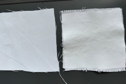 21/08/2024 Un recubrimiento a base de tiza se adhiere a varios textiles disponibles comercialmente, incluidos el algodón y la fibra sintética, para crear telas refrescantes, como el material sintético tratado (derecha) que es más brillante que la tela sin tratar. POLITICA INVESTIGACIÓN Y TECNOLOGÍA EVAN D. PATAMIA