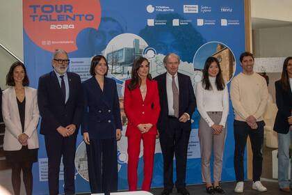 23/01/2024 La Reina Letizia preside en Lleida el acto inaugural del Tour del Talento 2024. El arquitecto Antonio Espinosa de los Monteros gana el Premio Princesa de Girona CreaEmpresa 2024 ECONOMIA MARC TRILLA - EUROPA PRESS