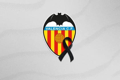 23/02/2024 Escudo del Valencia con crespón negro DEPORTES VALENCIA CF