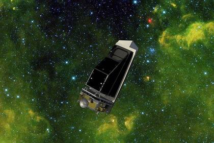 23/12/2022 En esta ilustración se ve el NEO Surveyor de la NASA comparado con una observación infrarroja de un campo estelar realizada por la misión WISE de la agencia. POLITICA INVESTIGACIÓN Y TECNOLOGÍA NASA/JPL-CALTECH/UNIVERSITY OF ARIZONA