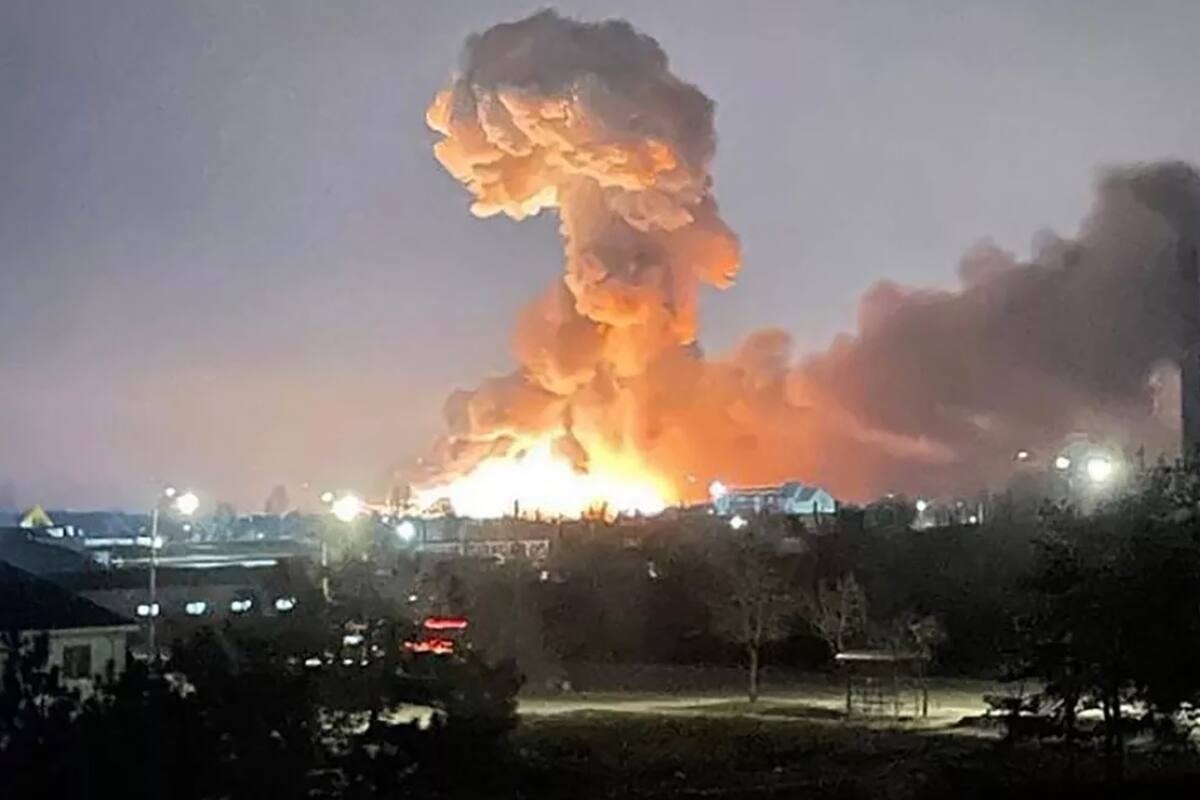 24 February 2022, Ukraine, Kiev: Smoke rises after an explosion in the capital city of Kiev early Thursday. Russia launched an all-out assault on Ukraine on Thursday, shelling towns and bases with airstrikes or shells. Photo: Ukrainian President's Office/ZUMA Press Wire/dpa