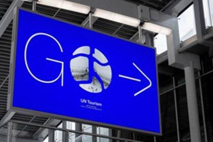 24/01/2024 La OMT se convierte en ONU Turismo marcando una nueva era en el sector turístico mundial. La Organización Mundial del Turismo (OMT) ha anunciado el lanzamiento de un nuevo nombre y una nueva marca: ONU Turismo.Con esta nueva marca, la organización busca reafirmar su estatus como el organismo especializado de las Naciones Unidas para el turismo "impulsando el cambio social y económico a fin de garantizar que las personas y el planeta sean el centro de la atención". ESPAÑA EUROPA MADRID ECONOMIA ONU TURISMO