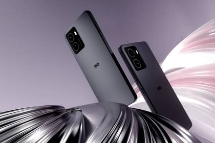 24/04/2024 El nuevo 'smartphone' HMD Pulse. POLITICA HMD