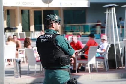 24/07/2023 Un agente de la Guardia Civil en una imagen de archivo. ESPAÑA EUROPA SOCIEDAD ISLAS BALEARES GUARDIA CIVIL