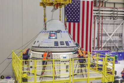 25/01/2023 La Starliner de Boeing ensamblada para su estreno con tripulación. La NASA y Boeing han decidido posponer otra vez el primer vuelo con astronautas en la nave espacial CST-100 Starliner de la compañía, que estaba previsto para el 21 de julio. POLITICA INVESTIGACIÓN Y TECNOLOGÍA BOEING/JOHN GRANT