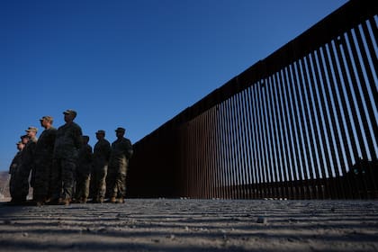 26 gobernadores republicanos expresaron su respaldo a las iniciativas de Trump, en el cual se comprometieron a utilizar recursos estatales, incluidas las policías locales y la Guardia Nacional