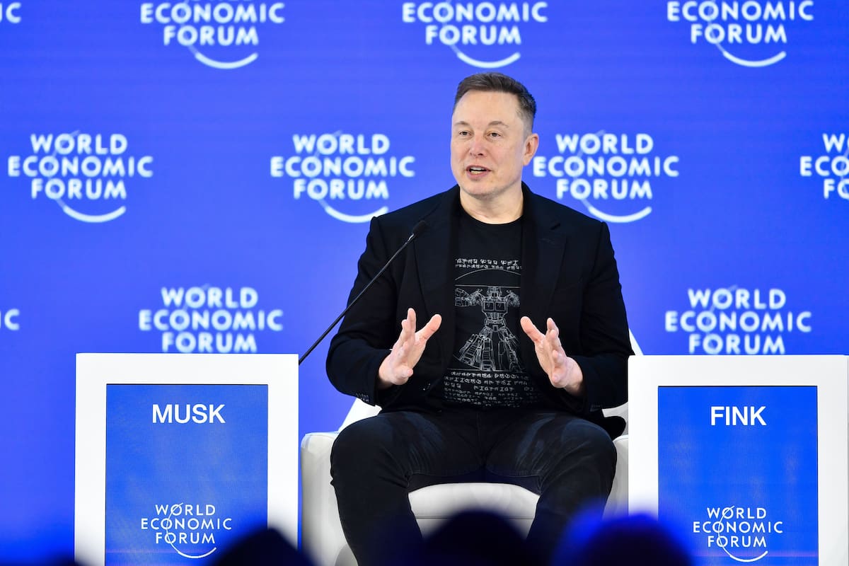 (260123) -- DAVOS, 23 enero, 2026 (Xinhua) -- Imagen del 22 de enero de 2026 del empresario estadounidense, Elon Musk, hablando en la Reunión Anual del Foro Económico Mundial (FEM) 2026, en Davos, Suiza. (Xinhua/Lian Yi) (rtg) (ra) (vf)