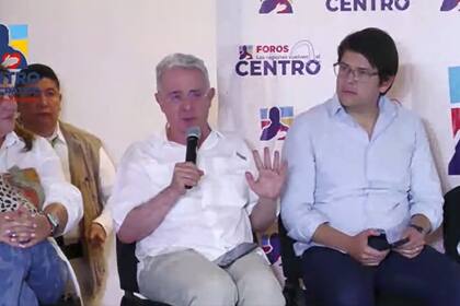 26/02/2023 El expresidente colombiano Álvaro Uribe.  El exmandatario insta a criticar al Gobierno con argumentos y no con descalificaciones personales  POLITICA CENTRO DEMOCRÁTICO