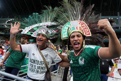 (260614) -- MONTERREY, 14 junio, 2026 (Xinhua) -- Aficionados son vistos previo al partido del Grupo F de la fase de grupos de la Copa Mundial de la FIFA 2026 entre Suecia y Túnez, celebrado en el Estadio Monterrey, en Monterrey, México, el 14 de junio de 2026. (Xinhua/Martín Zabala) (ah) (vf)
