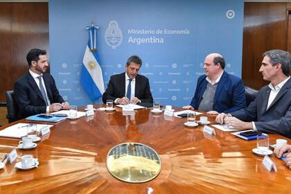 26/07/2023 El minisro de Economía de Argentina, Sergio Massa, en una reunión con las aerolíneas del país ECONOMIA ECONOMÍA_AR