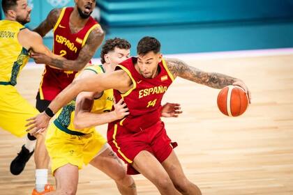 27/07/2024 Willy Hernangómez durante el Australia-España de los Juegos Olímpicos de París EUROPA DEPORTES FRANCIA FIBA