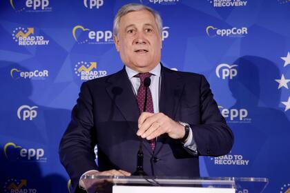 27/11/2023 El ministro de Asuntos Exteriores de Italia, Antonio Tajani, interviene durante una conferencia del Partido Popular Europeo, en el Hotel Grand Marina, a 27 de noviembre de 2023, en Barcelona, Catalunya (España). El Partido Popular Europeo (PPE) celebra un acto en Barcelona con la Ley de Amnistía que se tramita en el Congreso y la crisis diplomática en Israel, como telón de fondo. Estas jornadas, que se celebran bajo el título, 'Camino de la recuperación', se producen cuatro días después del debate en el Parlamento Europeo sobre las amenazas para el Estado de derecho en España --a instancias de PP, Ciudadanos y Vox. POLITICA Kike Rincón - Europa Press